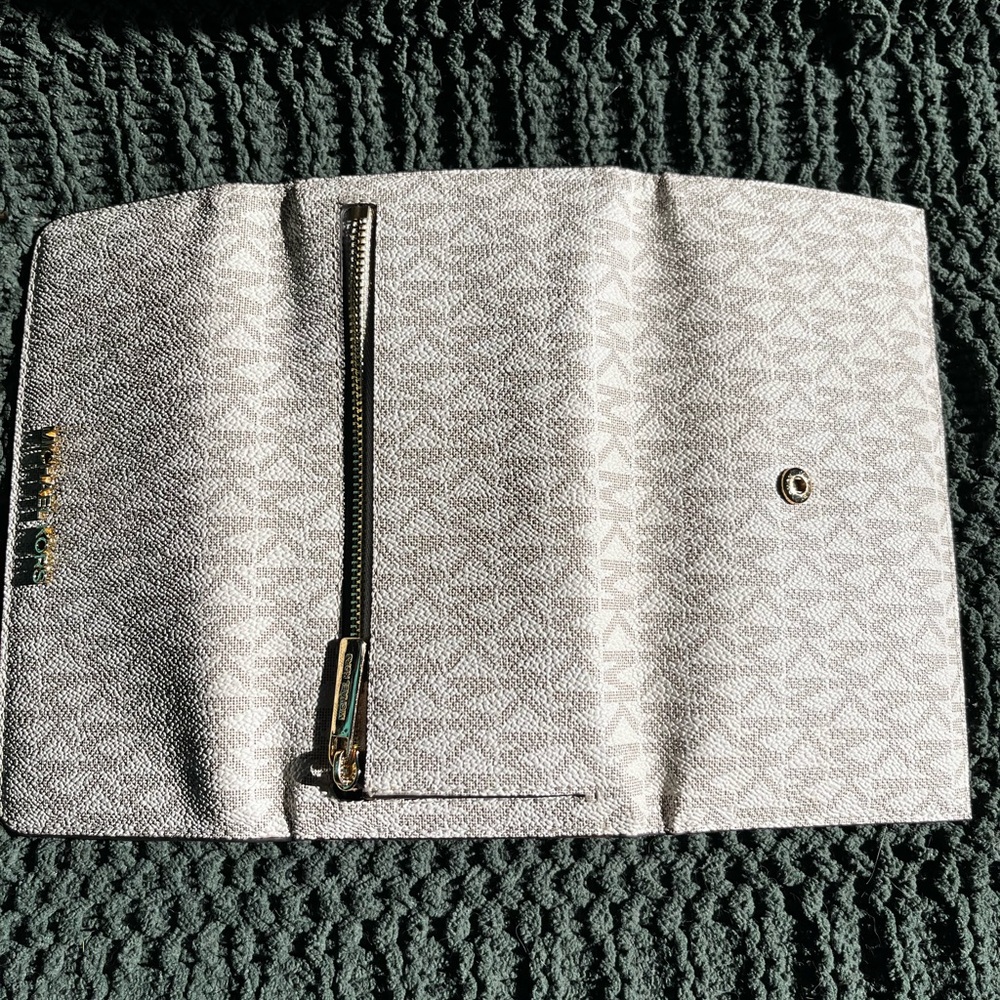 Michael Kors Textured Cream Clutch - Picture 3 of 3